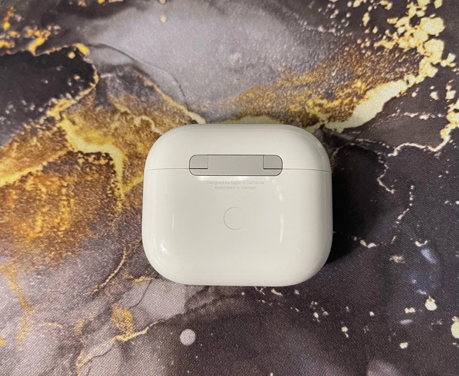 Apple AirPods 3 with Charging Case