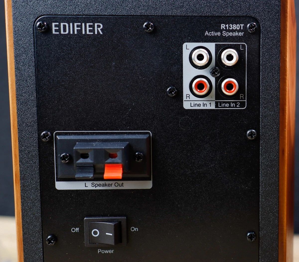 Edifier R1380T