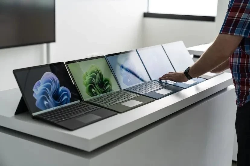 Microsoft Surface Pro 9 512 ГБ ОЗУ 16 ГБ